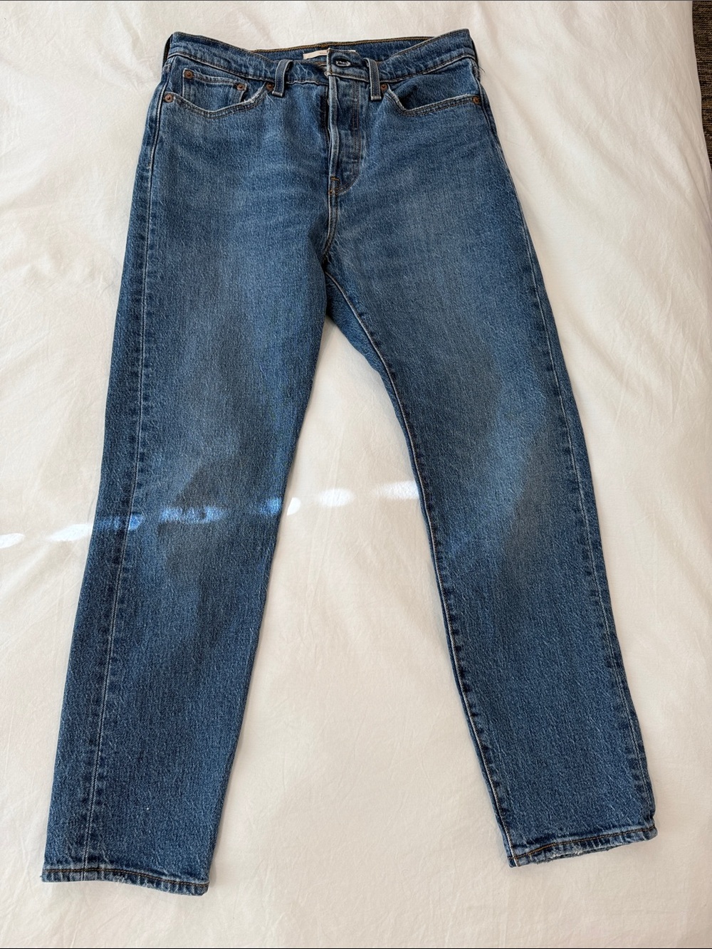 Women’s Levi’s wedgie jeans size 28